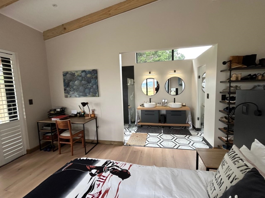 3 Bedroom Property for Sale in Brenton On Lake Western Cape